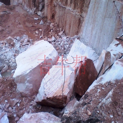 湖南某大理石材場(chǎng)石材切割